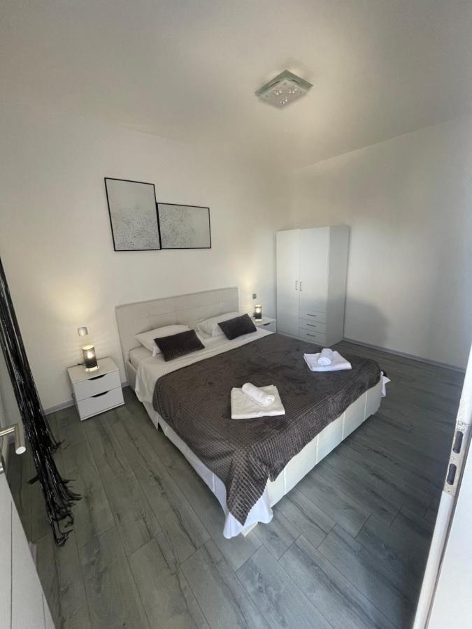 Ferienwohnung Primus Strbic Ploce  Exterior foto