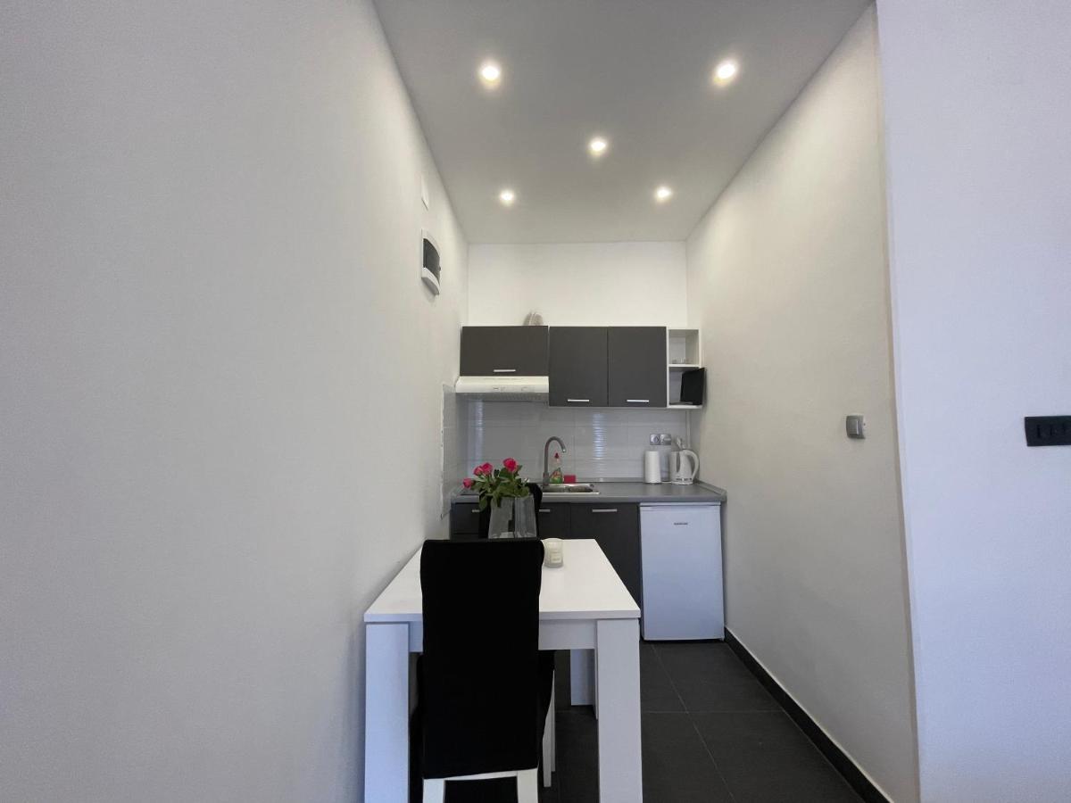 Ferienwohnung Primus Strbic Ploce  Exterior foto
