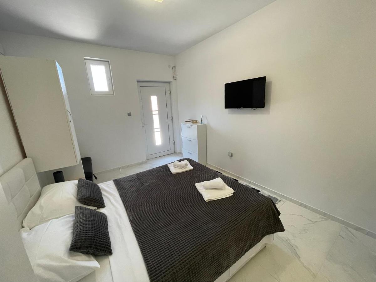 Ferienwohnung Primus Strbic Ploce  Exterior foto