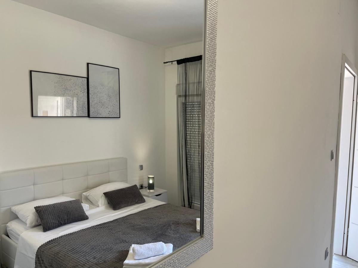 Ferienwohnung Primus Strbic Ploce  Exterior foto