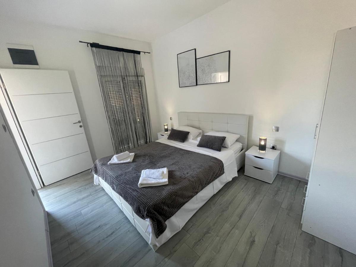 Ferienwohnung Primus Strbic Ploce  Exterior foto
