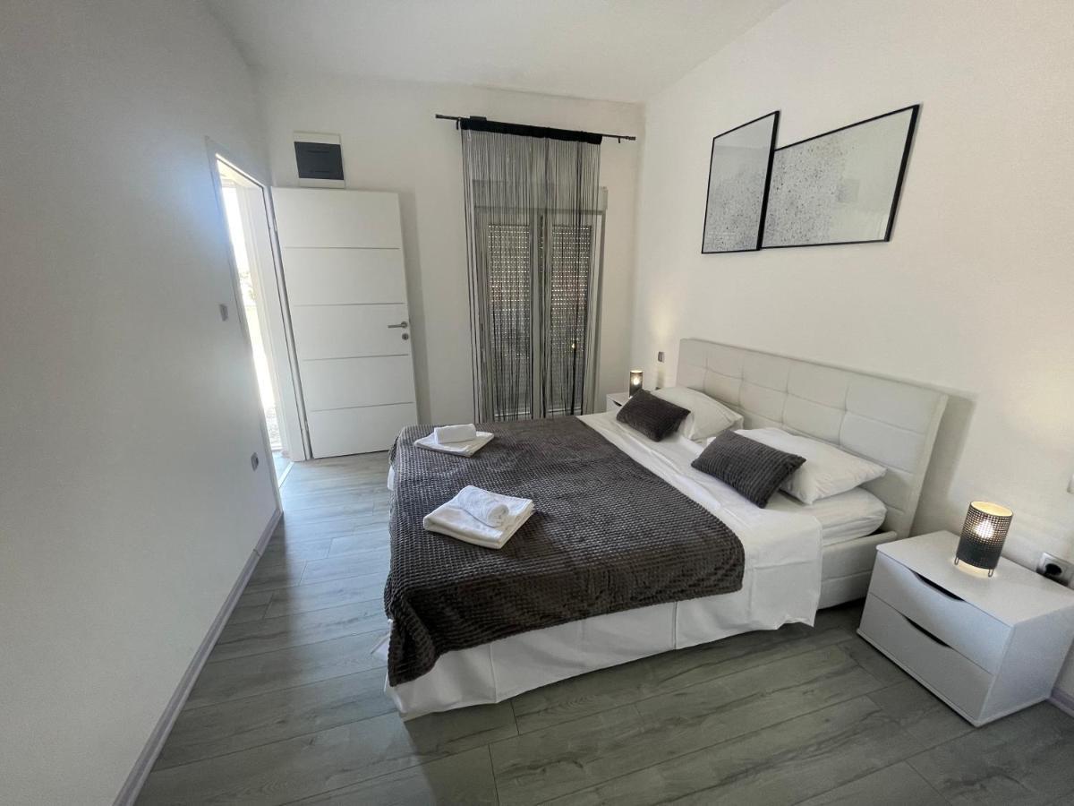Ferienwohnung Primus Strbic Ploce  Exterior foto