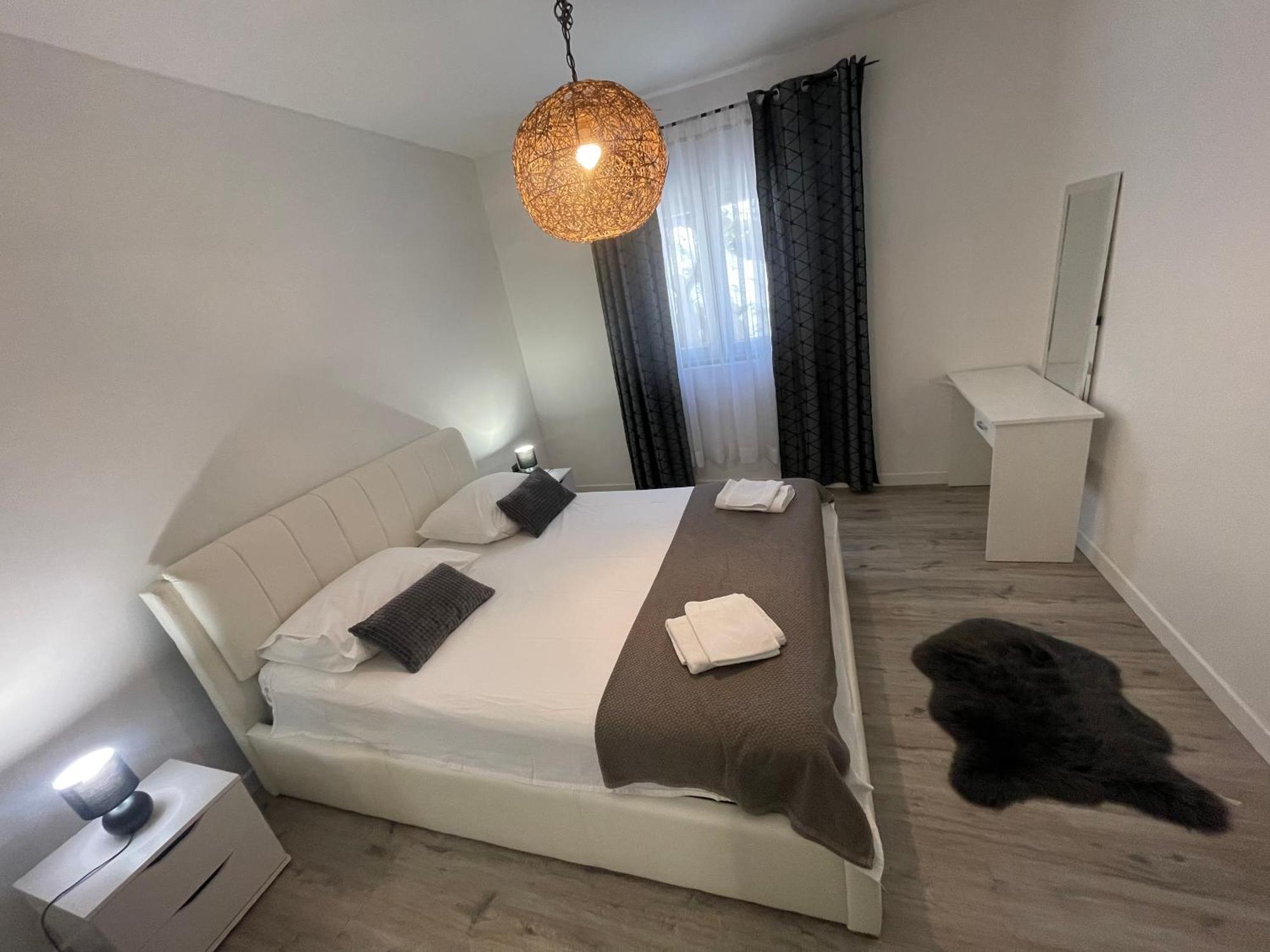 Ferienwohnung Primus Strbic Ploce  Exterior foto